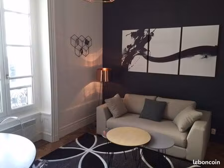 a louer 2 pièces 35m² place carnot
