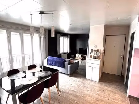 ? t3 lumineux de 60 m² avec balcon  cave et parking privatif – valence