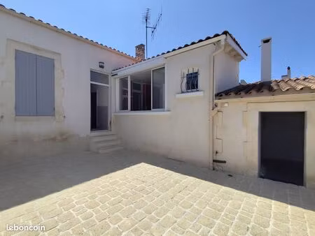 maison bail meublé 75 m² – 2 chambres – bourcefranc-le-chapus. résidence principale