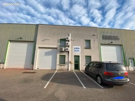 vente depot 350m2