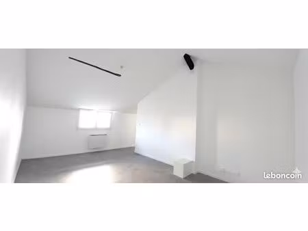 appartement t3 rénové - centre-ville de bourg-en-bresse