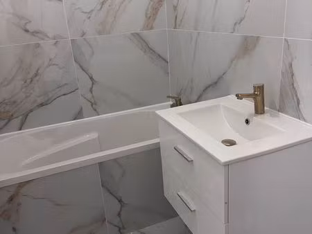 t3 à louer centre-ville oyonnax