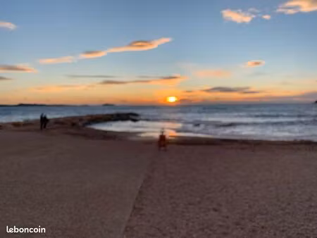 vente t2 six fours les plages