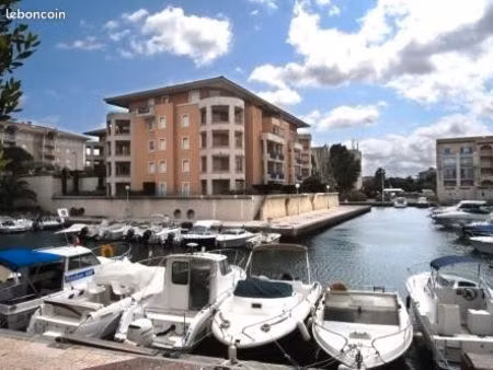 port-fréjus  2 chbres  septembre 26 à juin 27