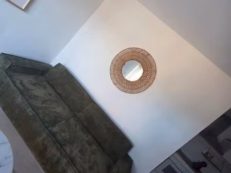 logement t2 meublé de 40m2 avec terrasse et parking