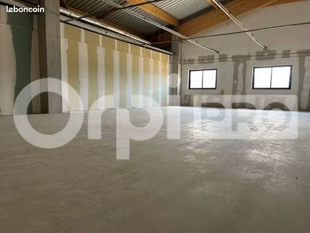 bureau 110 m²