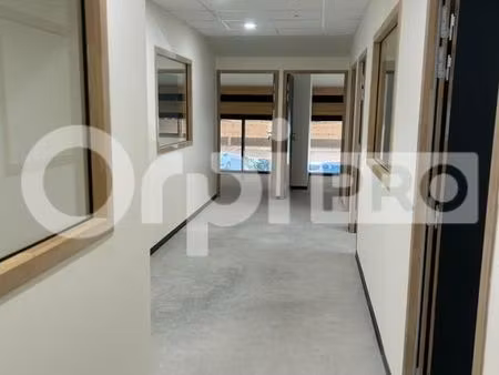 bureau 133 m²