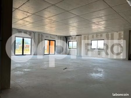 local commercial 285 m²