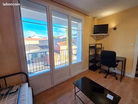 loue appartement meublé avec grand balcon