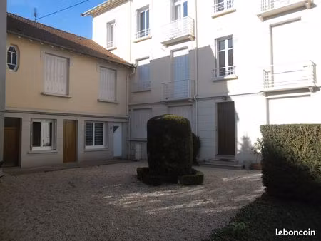 montlucon t1 bis proche hopital rez de chaussée