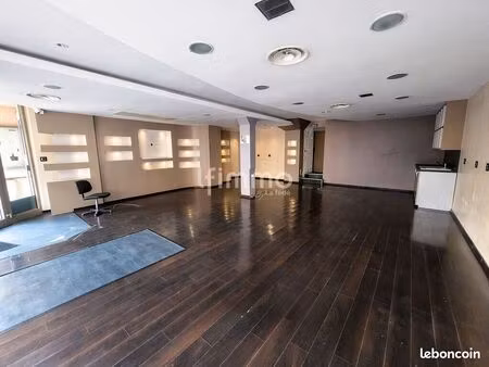 murs commerciaux 92 m² delle