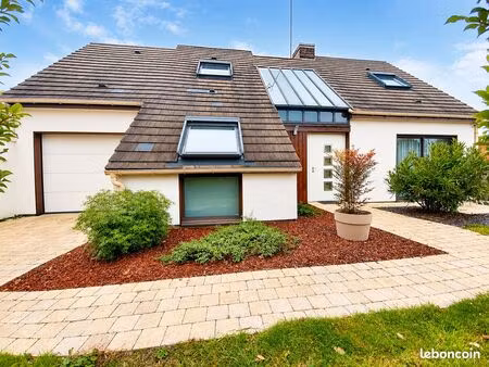 maison d’architecte rénovée – 196 m² – jardin sans vis-à-vis – parfaite pour familles