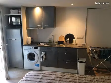 location studio 25 m2 tout équipé - internet fibre inclus