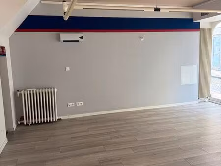 local 58 m² neufchateau