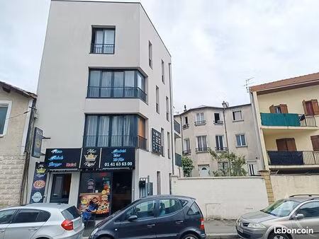immeuble 17 pièces 434 m²