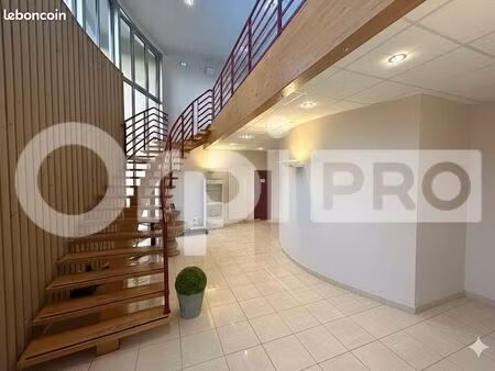 bureaux 520 m²