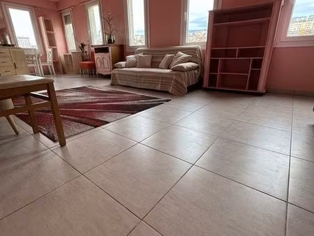 appartement 4 pièces 80 m²