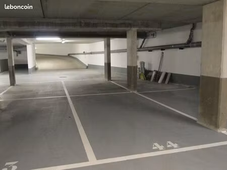 ◊ à louer : place de parking sécurisée en sous-sol (alfortville) – disponible à partir du 