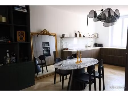 à louer - superbe appartement meublé de 80 m2 en plein cœur d’ajaccio (cours grandval)