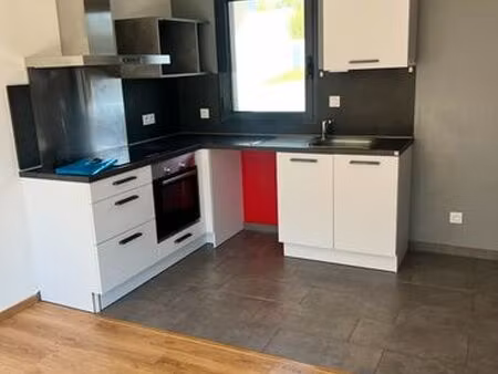 loue t2 moderne avec jardin
