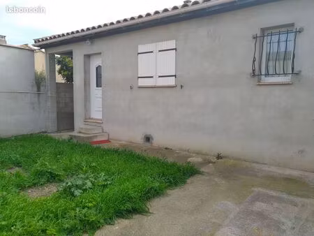 location t2 dans maison plein pied
