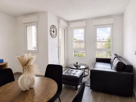 appartement 1 chambre avec balcon et parking