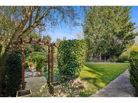 chatou bas 15 mn rer - maison familiale de 212 m2 - 5 chambres - terrain 809 m²