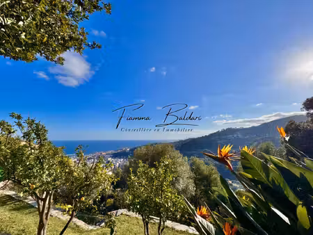 à vendre maison de charme 5 pièces de 122m²  terrain 1 345m²  vue mer  ville di pietrabugn