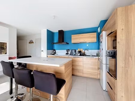 appartement t3 récent avec terrasse  2 parkings et ascenseur à gardanne (13120)