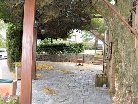 inconnu 300 m² lassouts