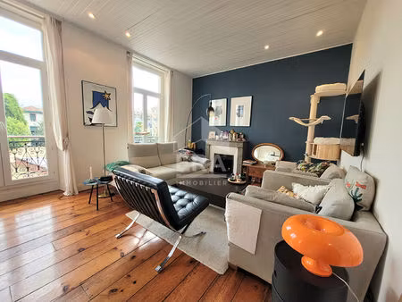 location pau - appartement t3 de 90 m² dans une résidence calme