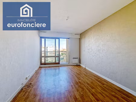 à vendre appartement avec ascenseur  idéalement situé proche du centre-ville