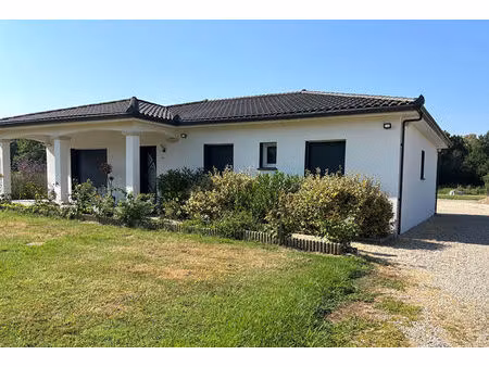 castelsarrasin ? maison contemporaine de plain-pied avec 4 chambres et 2 800 m² de terrain