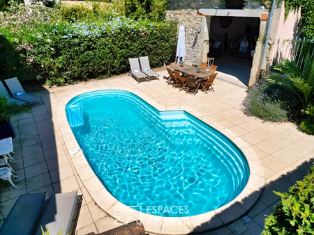 maison de maître  gîte indépendant et espace bien-être avec piscine