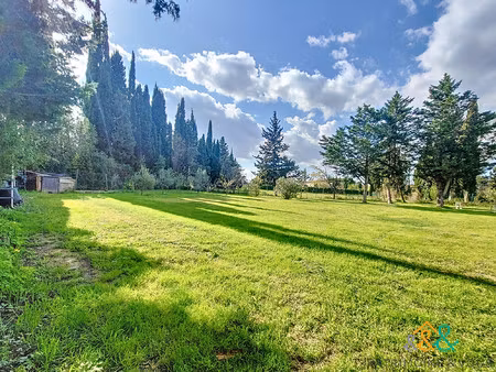 à vendre – rare à barbentane : terrain à bâtir de 2 000 m?