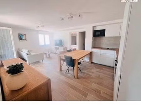 charmant t2 bis avec terrasse et parking