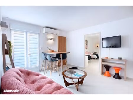 location appartement à l'année charges comprises (eau-électricité-wifi)