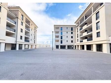 parking/box 17 m² bastia