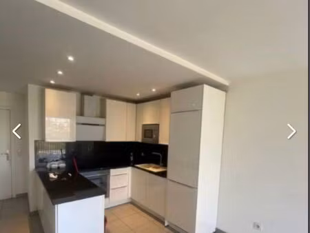 t2 refait à neuf – lumineux avec balcon  parking et équipements modernes