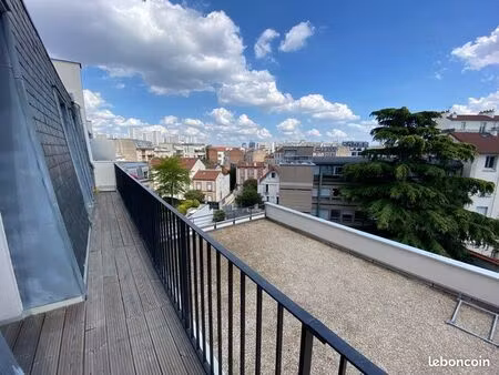 2 pièces 35m2 lumineux avec balcon  cave et parking