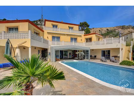 marseille 9ᵉ – le redon villa de 251 m² avec vue mer  piscine et terrain de 1 125 m² **une