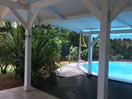 grande villa avec piscine