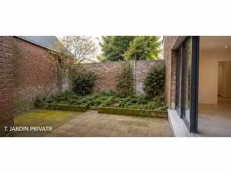 magnifique espace commercial de ±80 m² avec jardin de 32 m2