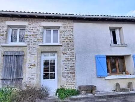 vente maison à beaussais-vitré (79370) : à vendre / 180m² beaussais-vitré