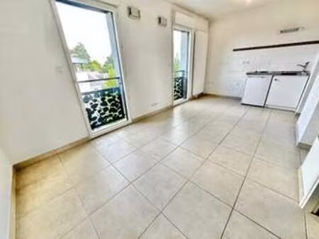 location appartement t1 à nantes toutes-aides (44000) : à louer t1 / 26m² nantes toutes-ai