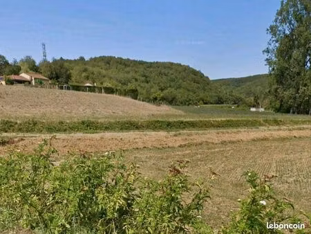 terrain 1 000 m² borreze