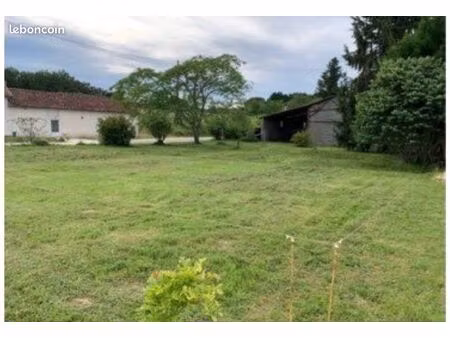 terrain constructible 700 m2