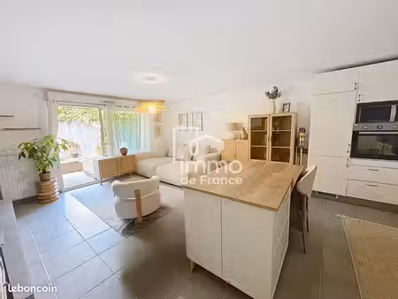 appartement 2 pièces 51 m²