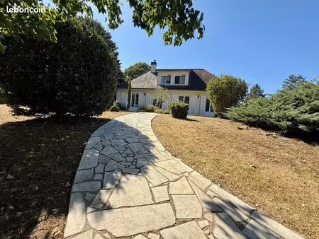 maison 6 pièces 160 m²