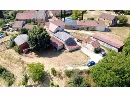 propriété 5 pièces 110 m²